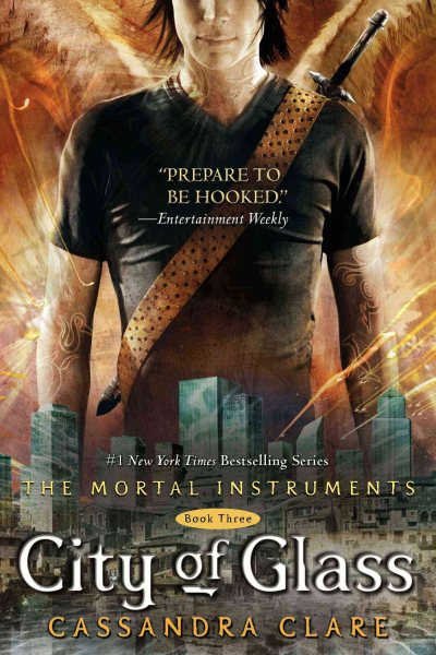 City of Glass (Mortal Instruments)骸骨之城5+6：玻璃之城+鏡夢【金石堂、博客來熱銷】