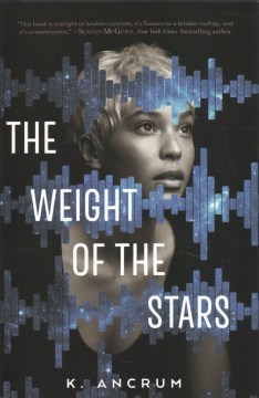 La portada del libro El peso de las estrellas