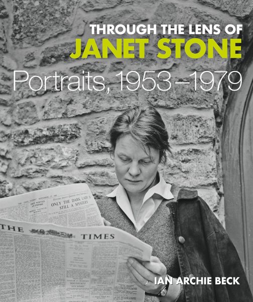 Through the Lens of Janet Stone | 拾書所